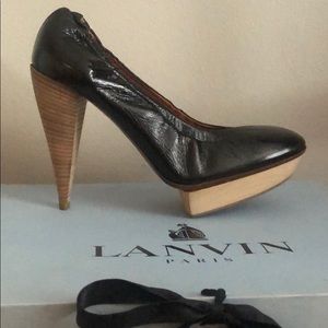 Lanvin black patent leather high heels 39